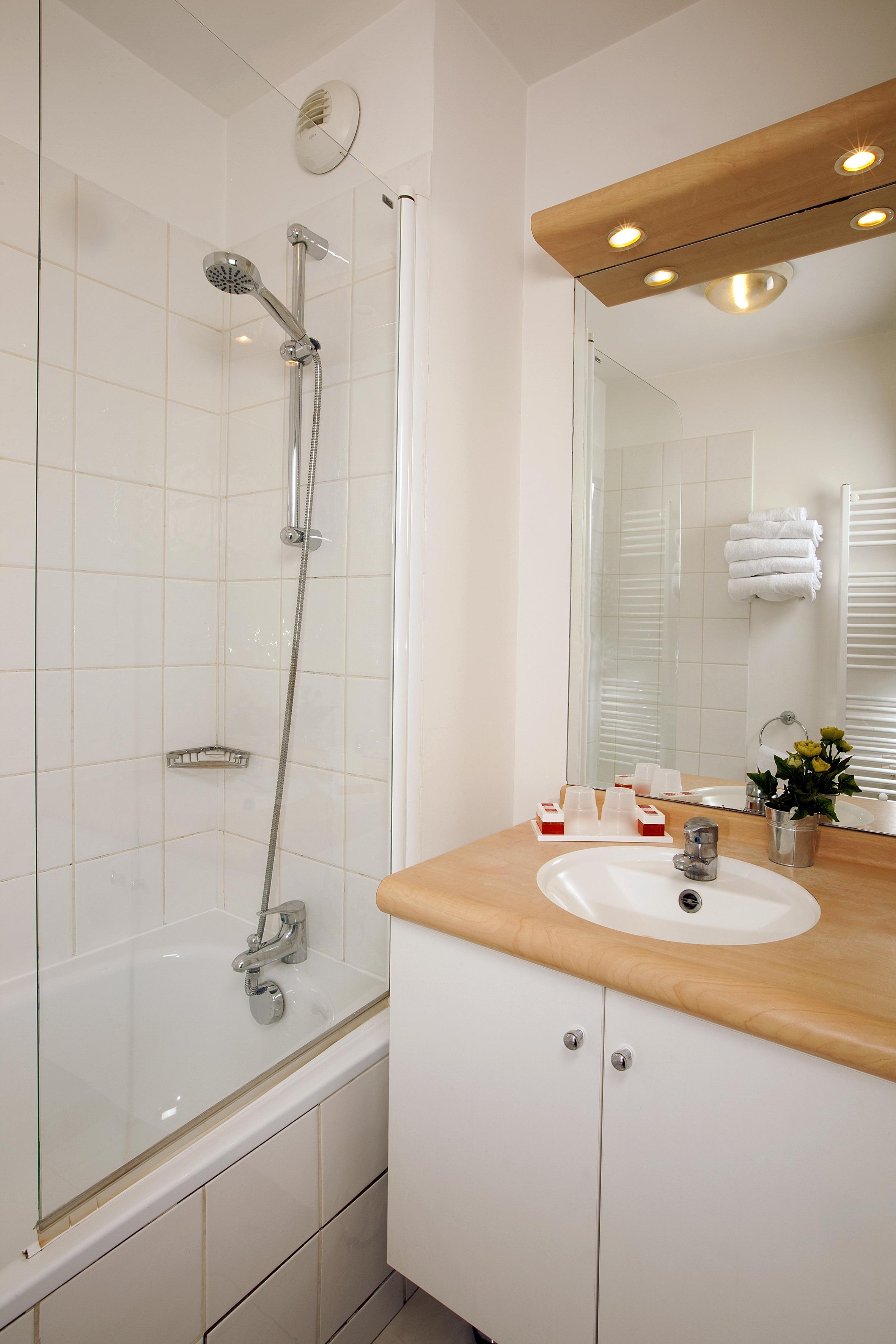 Sejours & Affaires Creteil Le Magistere Aparthotel Buitenkant foto