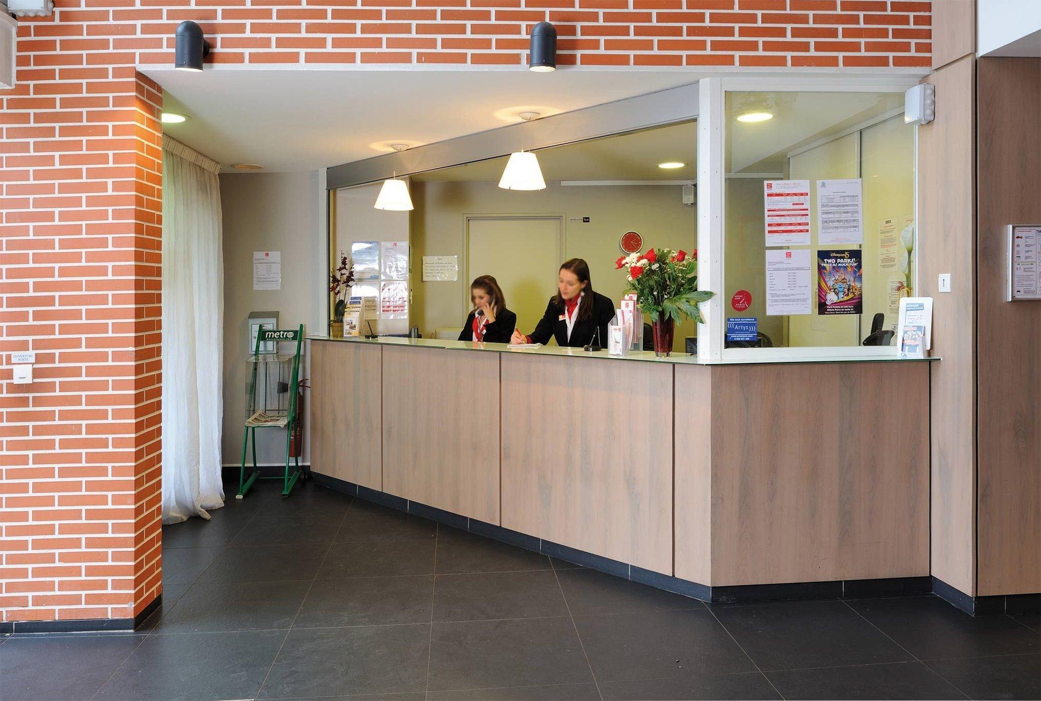 Sejours & Affaires Creteil Le Magistere Aparthotel Buitenkant foto