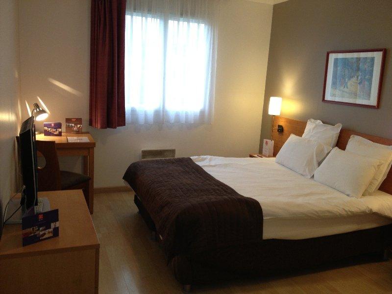 Sejours & Affaires Creteil Le Magistere Aparthotel Buitenkant foto